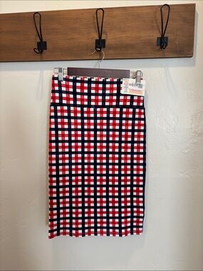 LuLaRoe Red, White & Black Plaid Pencil Skirt Great for 4th of July!